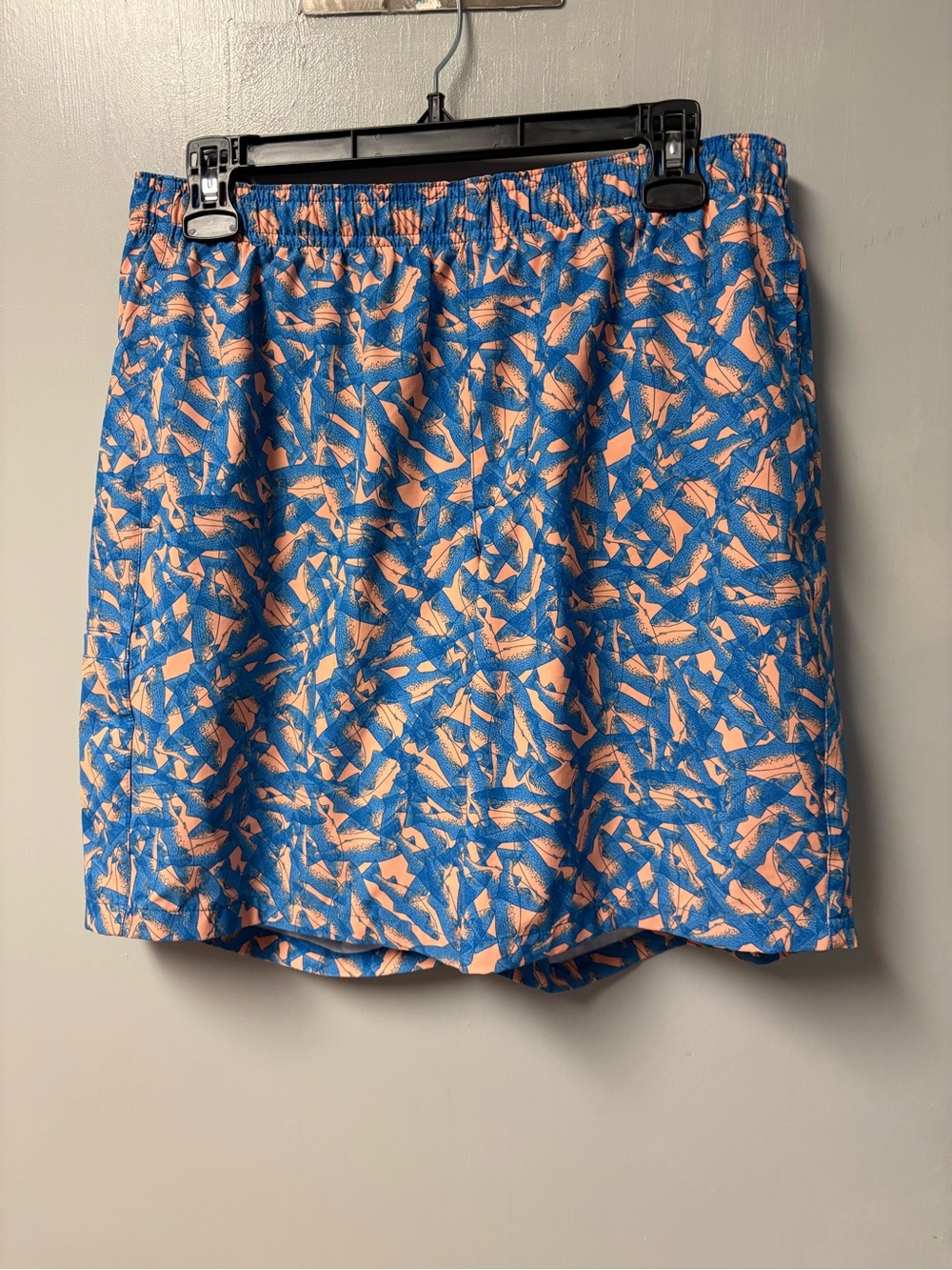 Field & Stream Blue & Peach Abstract Print swim trunks - size medium